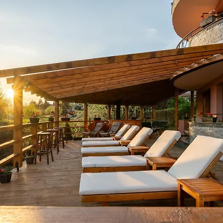 Mobi Dick Family Hotel 3*